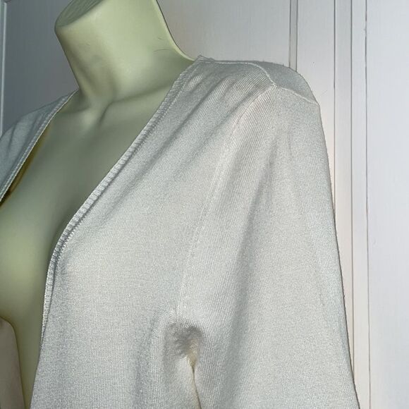 NWT Christina Petite ivory/cream rayon/nylon cardigan sweater/ rhinestone clasp - Picture 4 of 9
